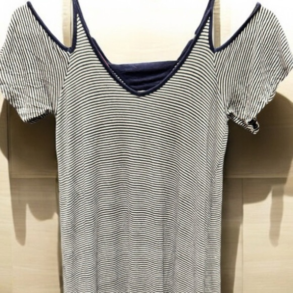 GB girls Striped Cold Shoulder juniors SMALL Dress pit to pit 12in length 36in - Picture 4 of 5